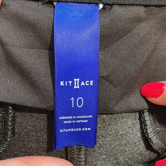 Kit and Ace dress pant. Lightly worn. - Picture 6 of 9